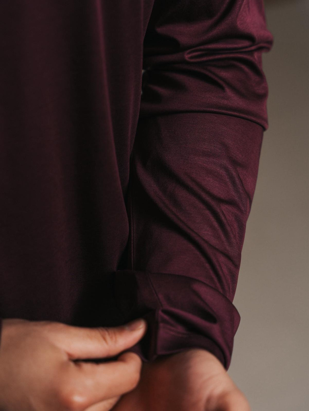 Mouwdetail Glans longsleeve, Rouge Sombre
